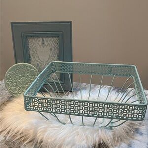Teal Wire Basket Frame & Trinket Tray